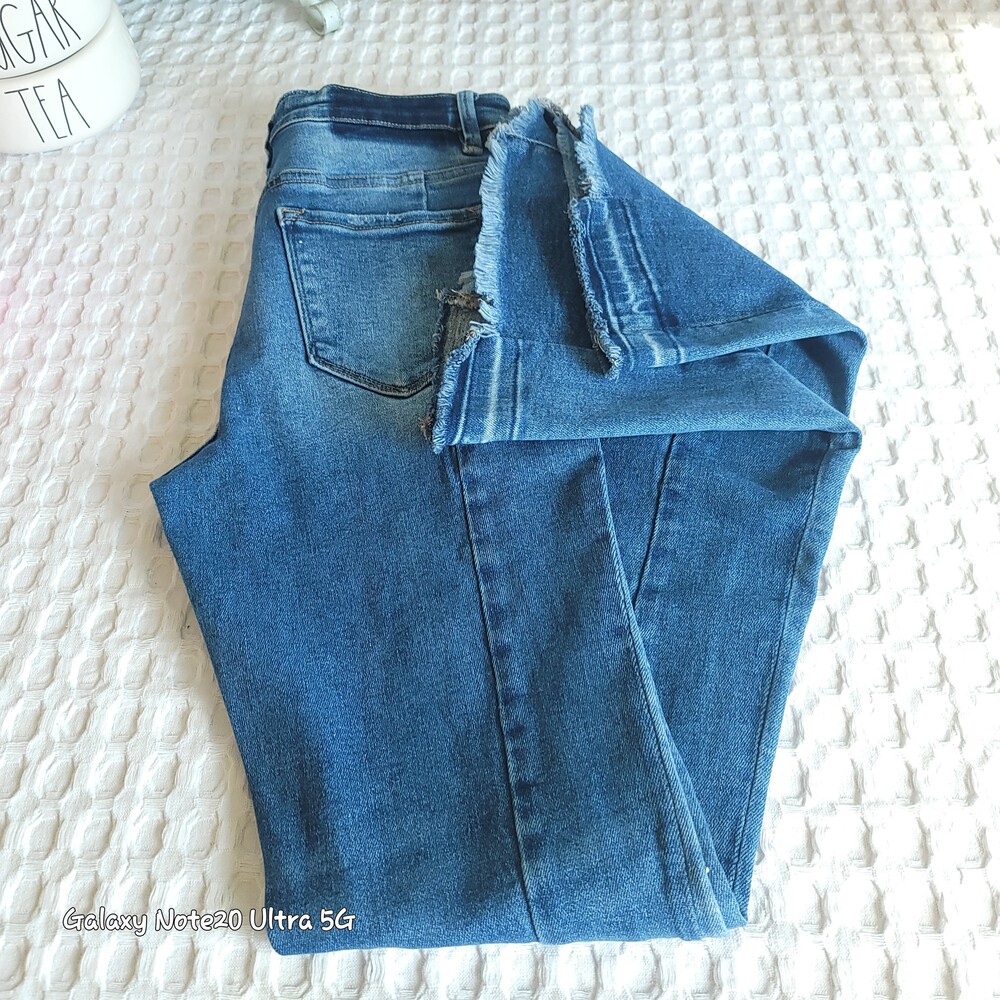 Vervet by Flying Monkey High Rise Front Seam Raw Hem Flare Jeans Sz 27 Like New - Picture 7 of 7